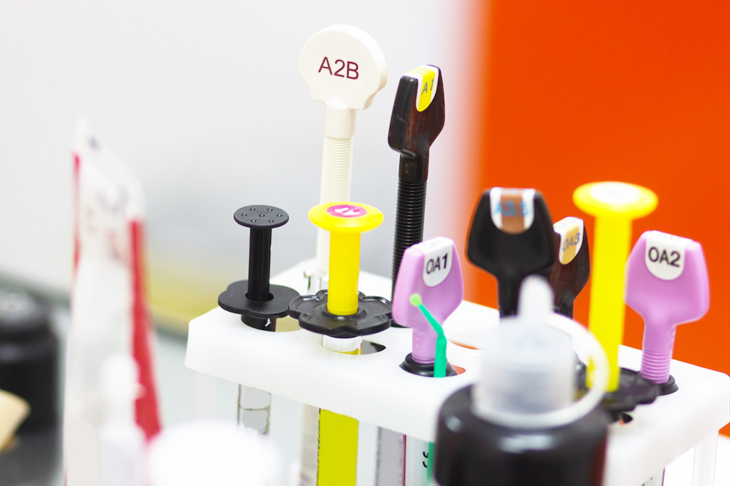 レジンの詰め物（レジン充填）